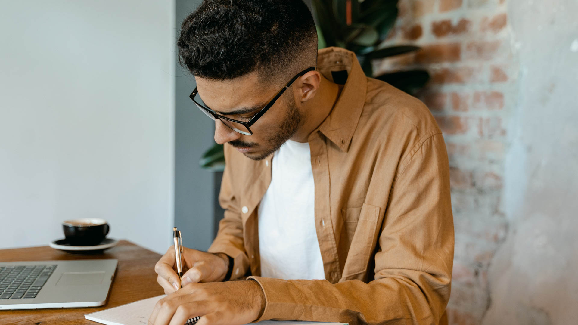 Hospital Administrator: Key Duties, Salary, and Career Path Guide